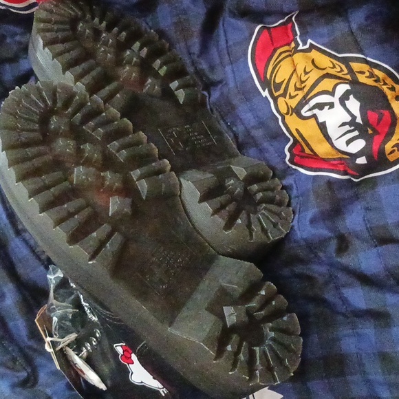 Hello kitty black combat boots sz us 6 - Picture 4 of 5